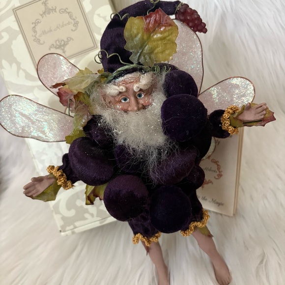 Mark Roberts Grape Fairy Fruit 9.25” Inch Ornament Doll - Picture 1 of 8